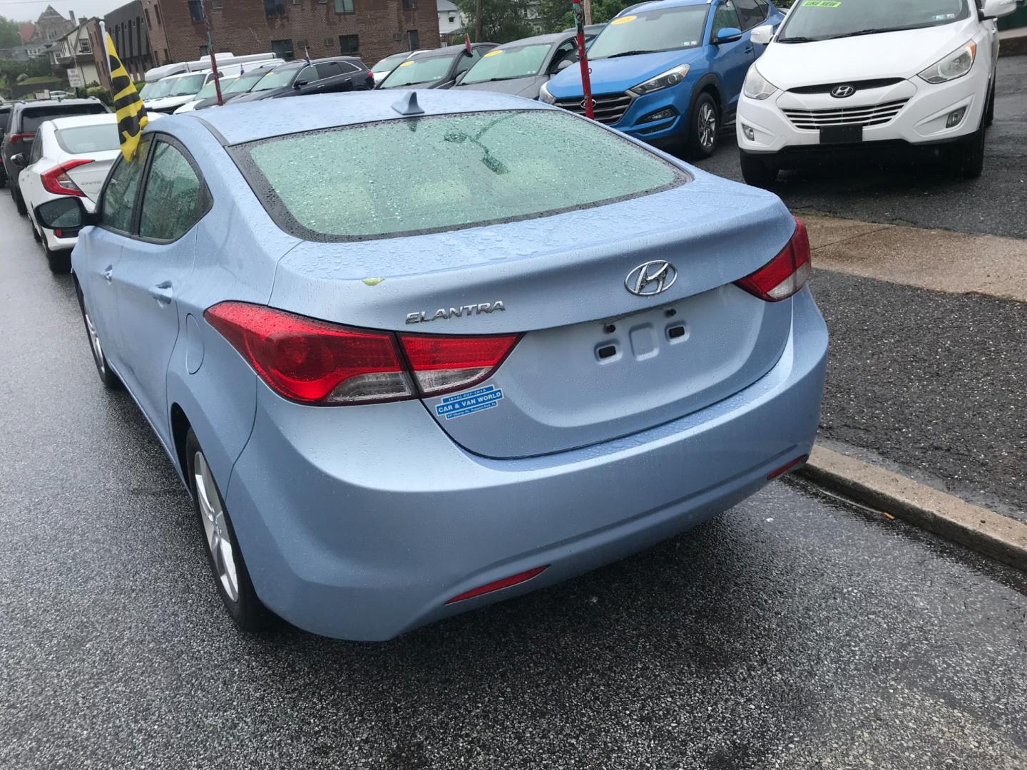 2012 Blue /Tan Hyundai Elantra GLS (KMHDH4AE0CU) with an 1.8 V4 engine, Automatic transmission, located at 577 Chester Pike, Prospect Park, PA, 19076, (610) 237-1015, 39.886154, -75.302338 - 2012 Hyundai Elantra GLS: Only 68k miles, new PA inspection, great on gas, SUPER CLEAN, runs LIKE NEW! This vehicle comes inspected and has been given a bumper to bumper safety check. It is very clean, reliable, and well maintained. We offer a unique pay plan that is known for being the easiest a - Photo#5